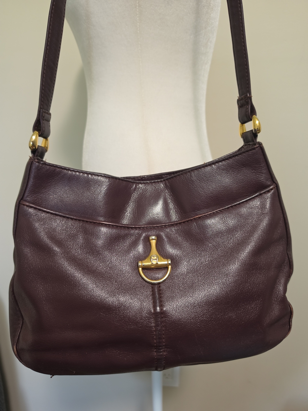 Vintage Etienne Aigner Oxblood Leather Shoulder Bag - Excellent Condition - Gold
